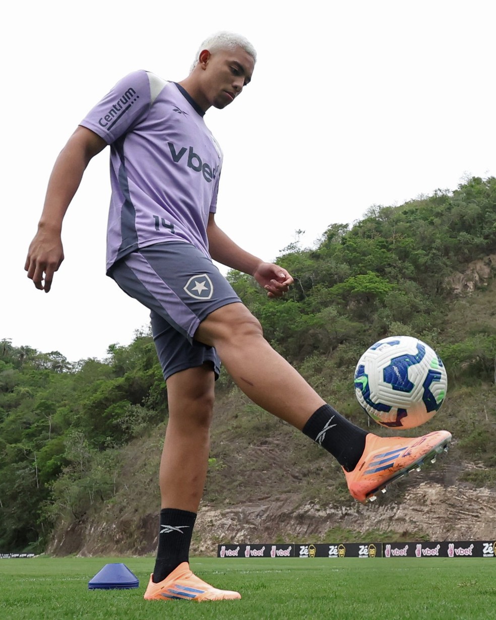 Barrera em treino no Botafogo — Foto: Vítor Silva/ BFR
