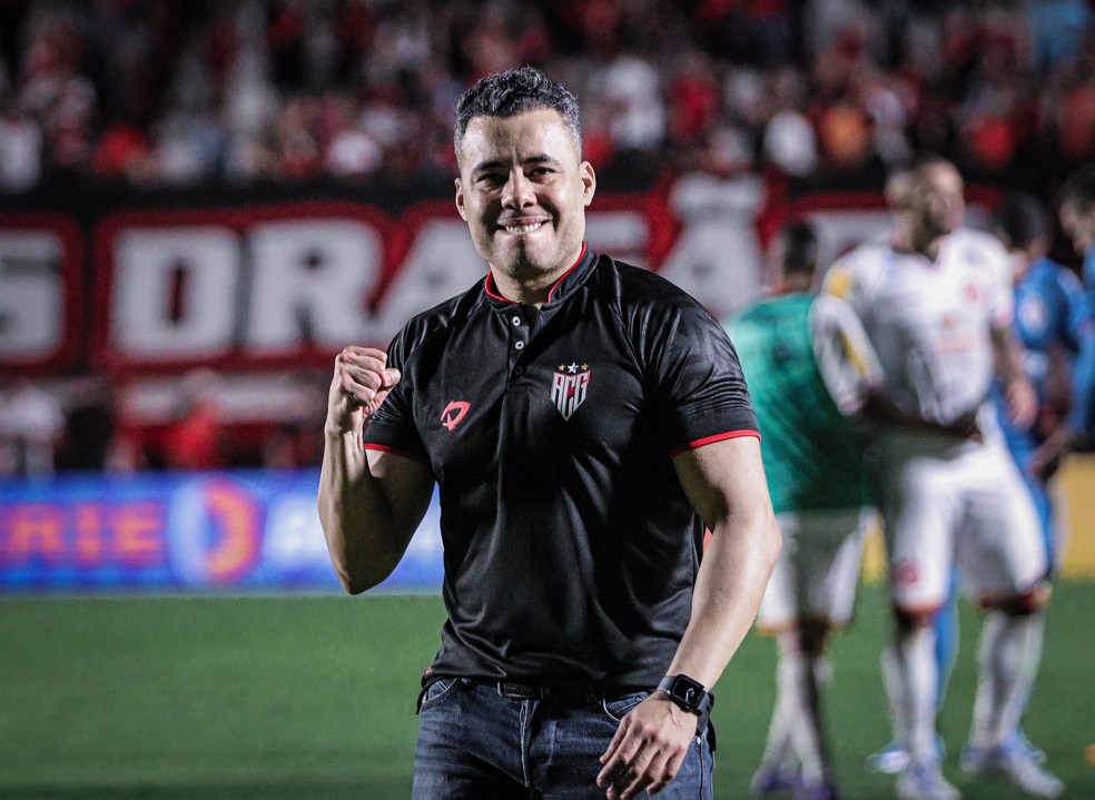 Jair Ventura, técnico do Atlético-GO — Foto: Ingryd Oliveira/ACG