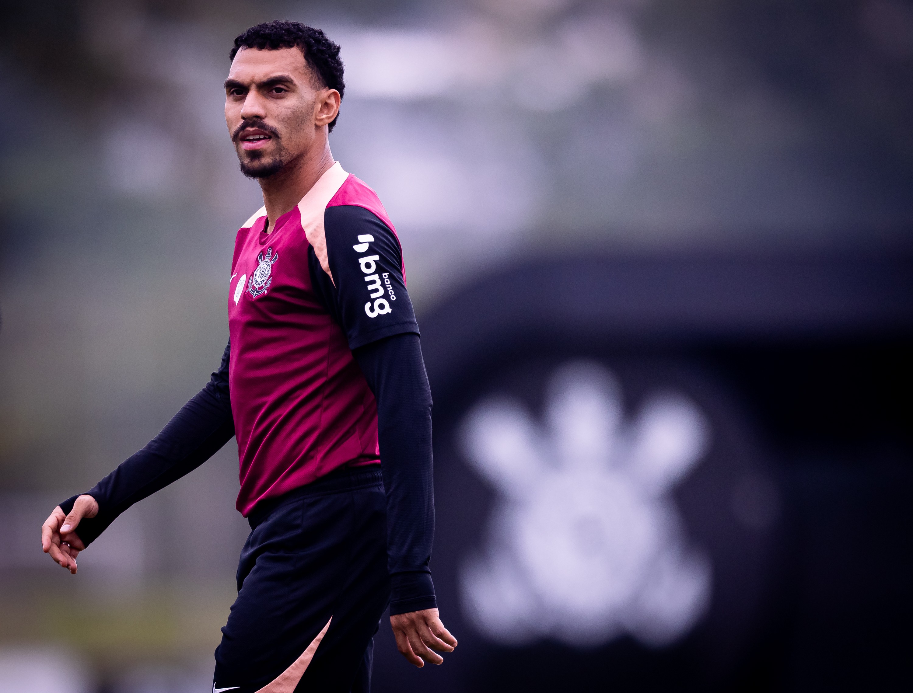 Clima em elenco do Corinthians tem choro de Matheuzinho e preocupação com rebaixamento