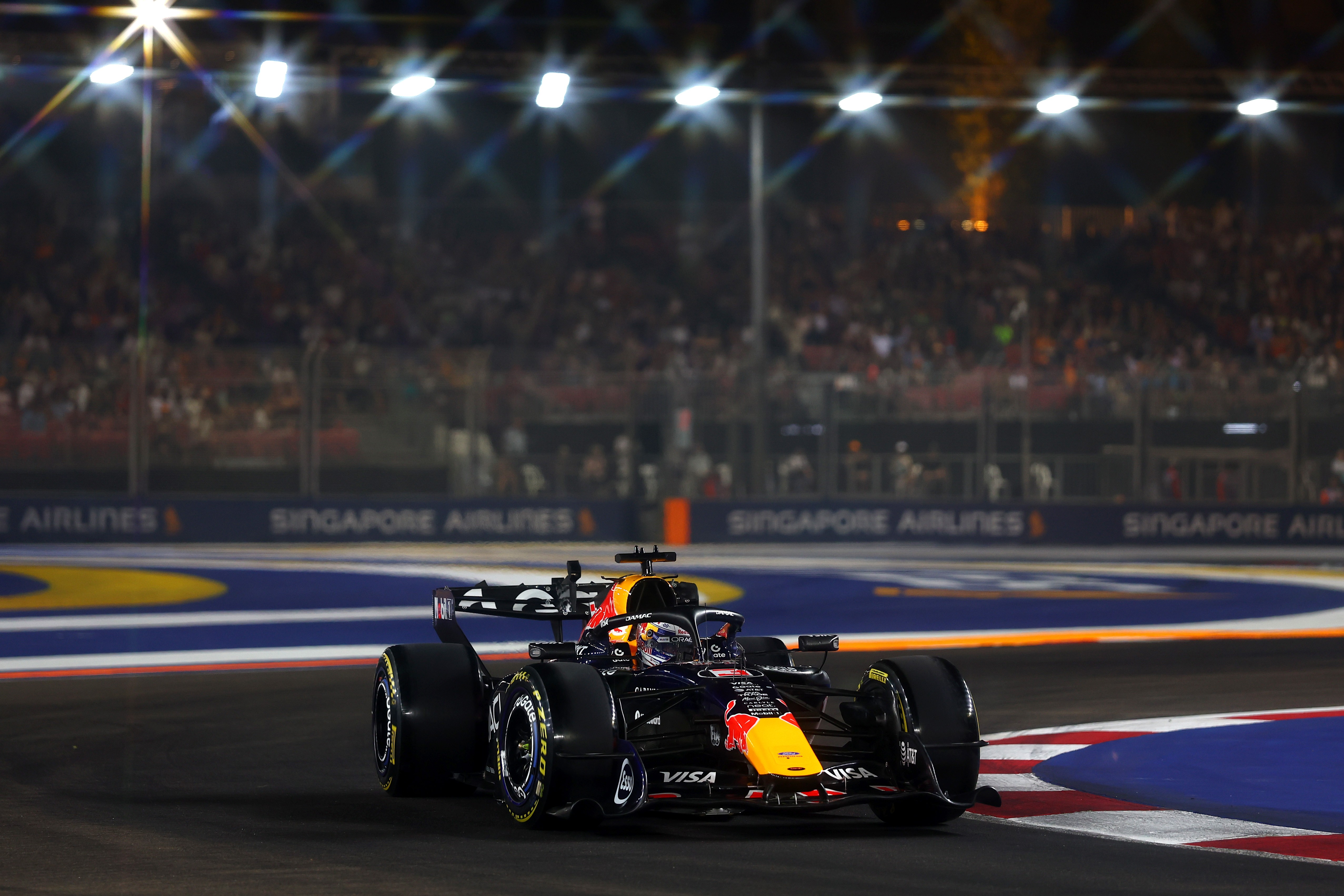 GP de Singapura: Verstappen faz a pole da sprint