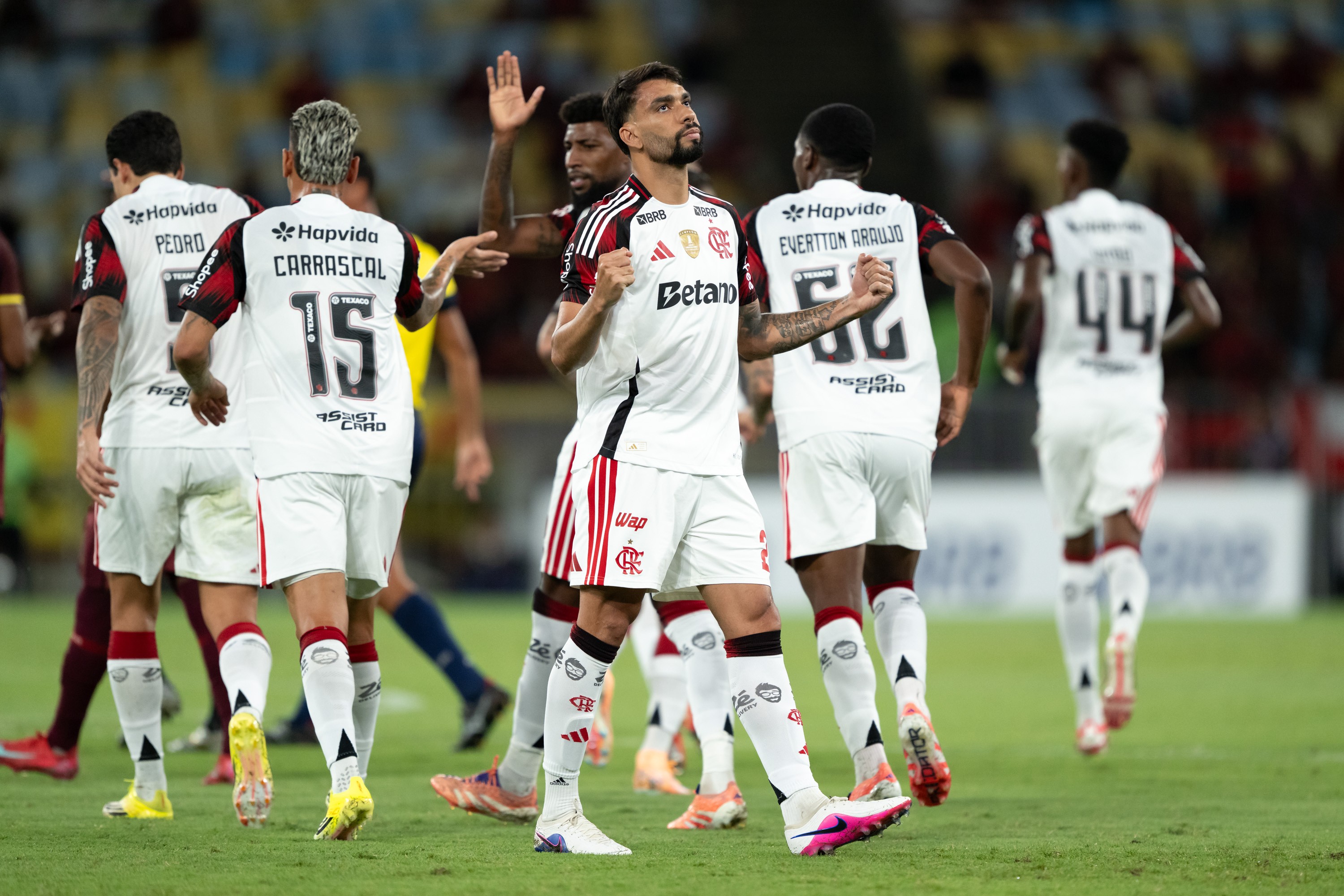 Flamengo Brilha em Goleada: Pedro e Paquetá Sobem de Nível com Desempenhos Destaque Contra o Madureira