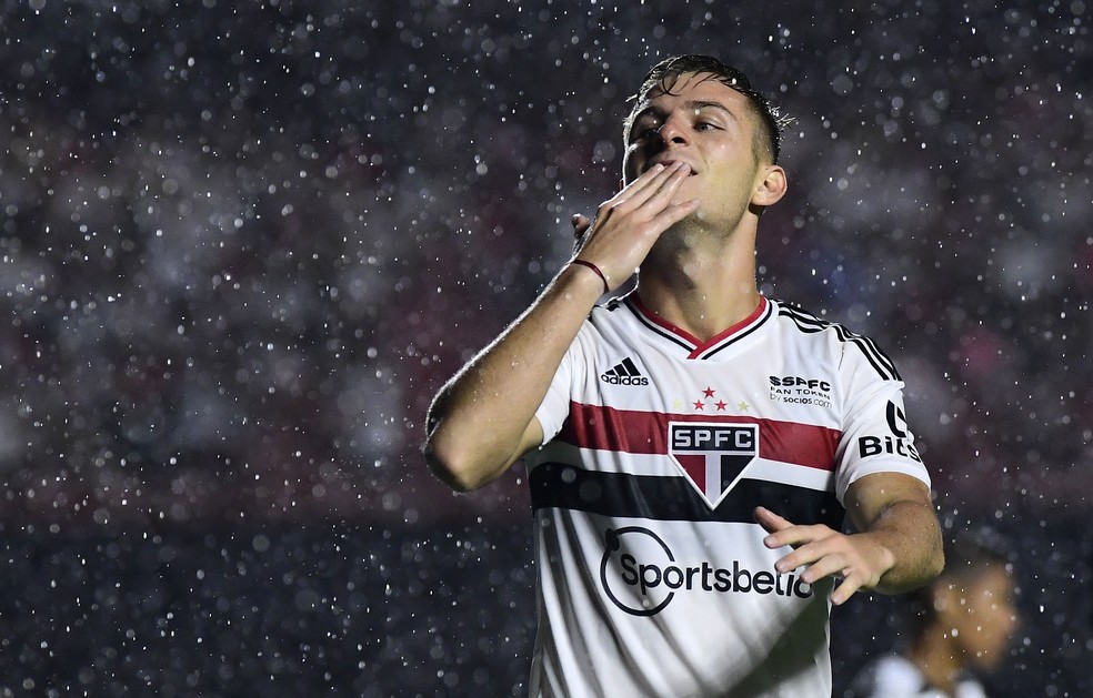 São Paulo FC on X: Fim de jogo! #SPFCxSAN (3-1) ⚽ Calleri ⚽ Galoppo ⚽ Luan  #VamosSãoPaulo 🇾🇪  / X