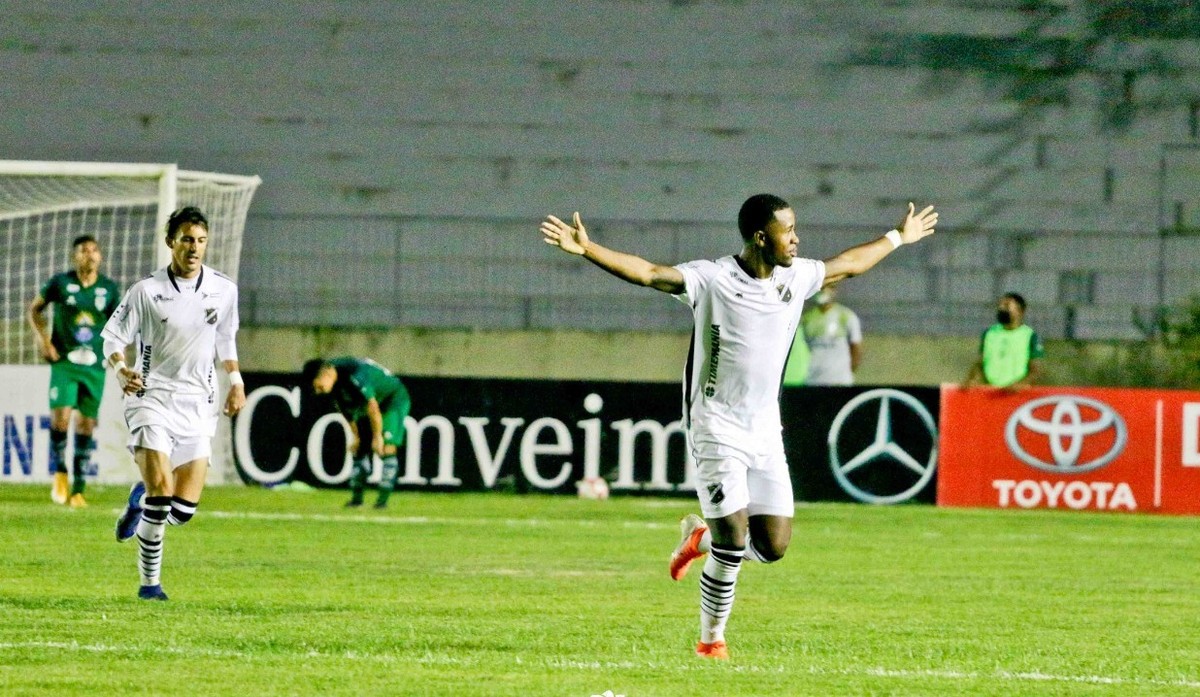 A hora de João Paulo: Sem Jailson, camisa 10 reassume protagonismo no ...