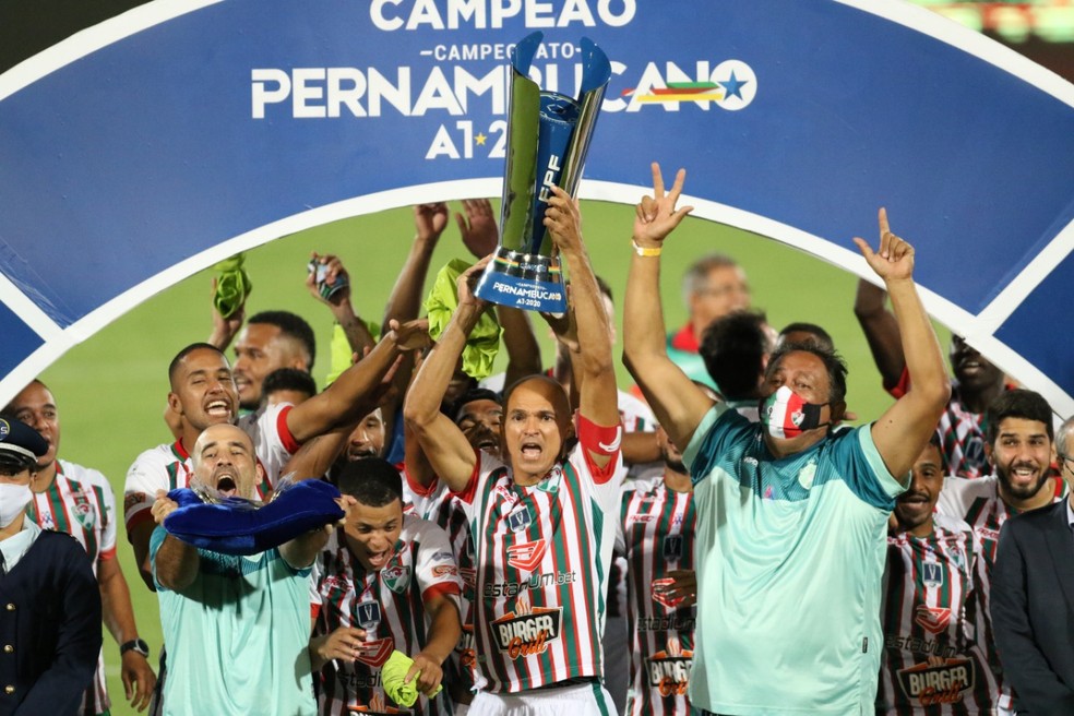 Salgueiro campeão do Pernambucano em 2020 — Foto: Marlon Costa / Pernambuco Press