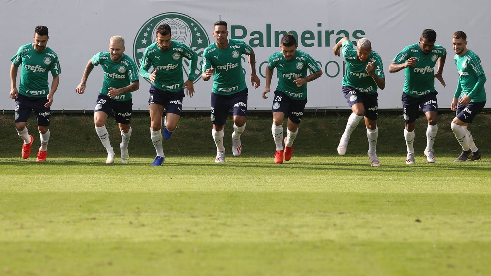 Em treinos e no WhatsApp, grupo do Palmeiras se fecha contra armadilha do  já ganhou, palmeiras