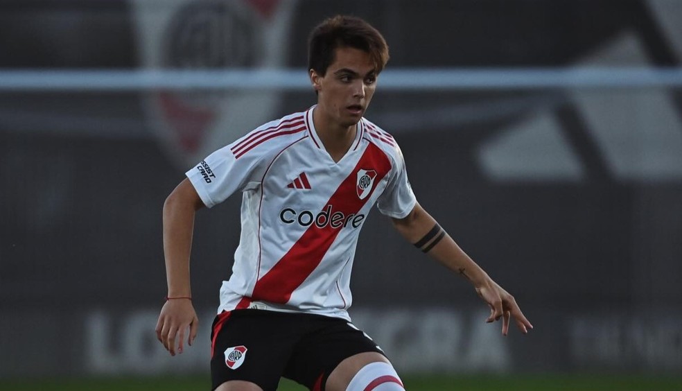 Giorgio Costantini, meia brasileiro da base do River Plate &mdash; Foto: Arquivo Pessoal