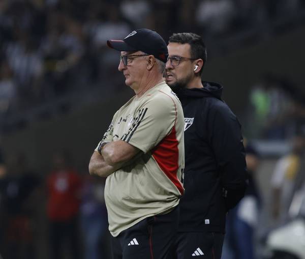 Dorival Júnior valoriza atuação do São Paulo em derrota: 