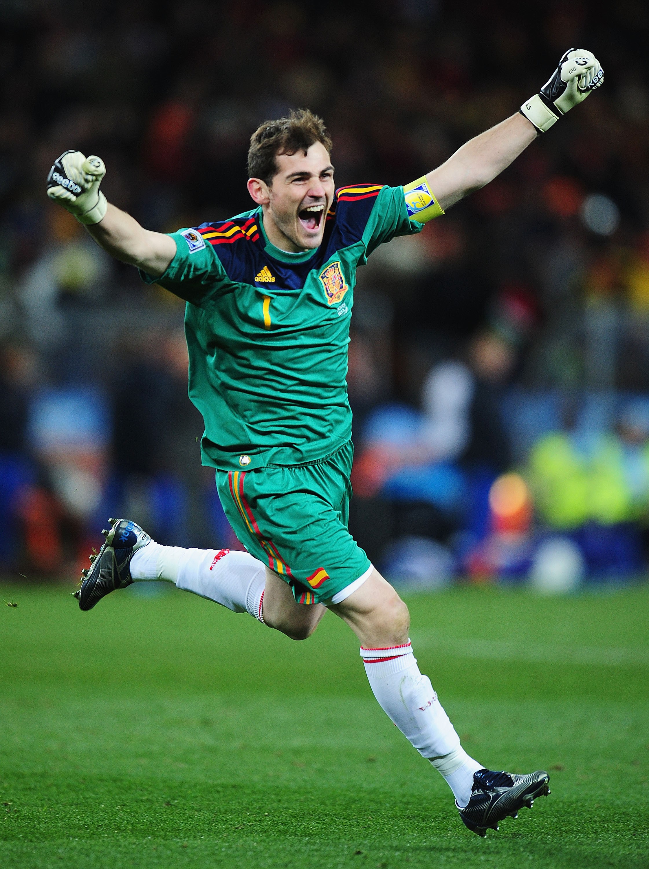 Sumiço inusitado: Camiseta que Casilla usou na final da Copa de 2010 desaparece de museu