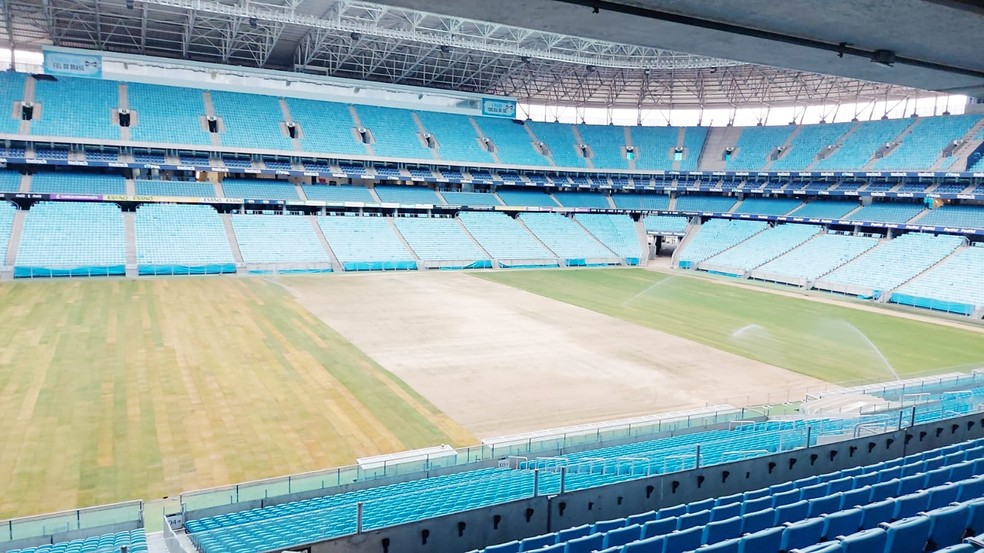 Gramado da Arena do Grêmio é replantado — Foto: Arquivo pessoal