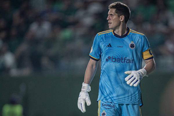 Cruzeiro confirma saída de Rafael Cabral; Anderson titular contra o Botafogo