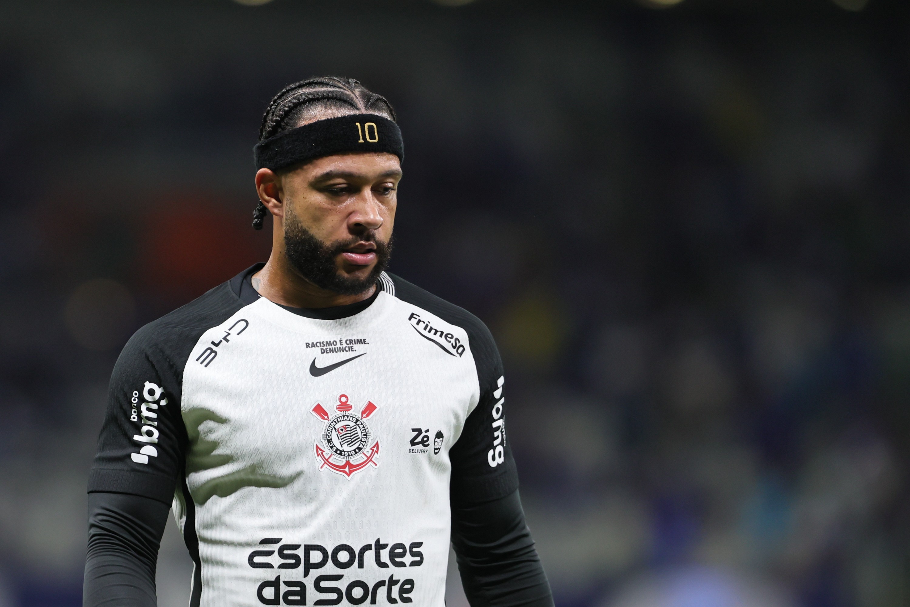 Memphis centroavante? Dorival define plano para substituir Yuri Alberto