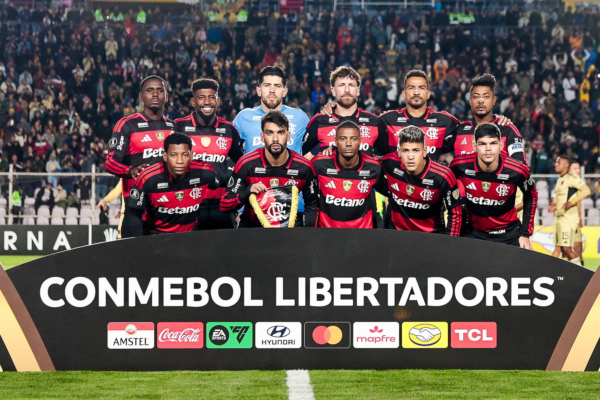 Bruno Henrique brilha na estreia e garante vitória sólida do Flamengo