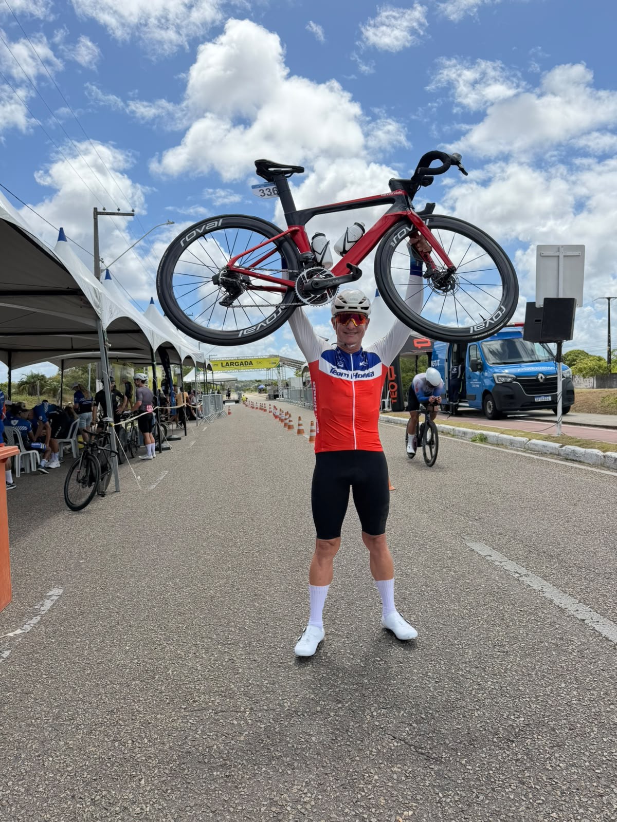 Antônio Frota é bicampeão brasileiro de ciclismo contrarrelógio na categoria Master C1, em Aracaju