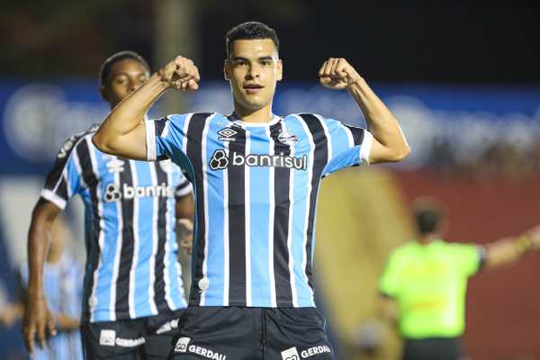 Grêmio terá retorno antecipado de centroavante emprestado ao Olimpia