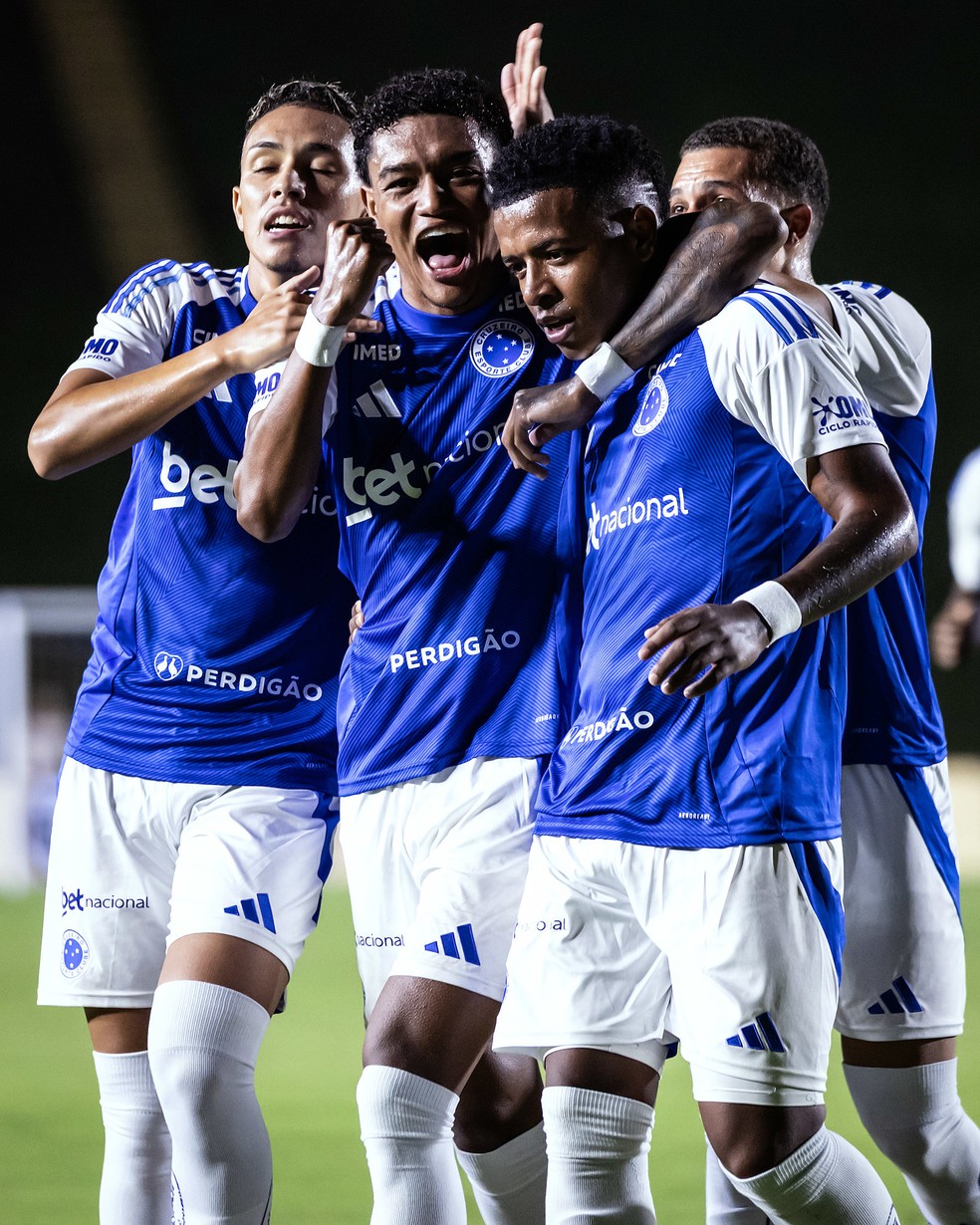 Cruzeiro venceu Tombense por 2 a 1, em Uberlândia — Foto: Gustavo Aleixo/Cruzeiro