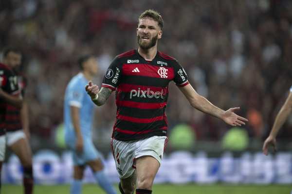Léo Pereira lidera como zagueiro com mais gols em estádio atual do Maracanã