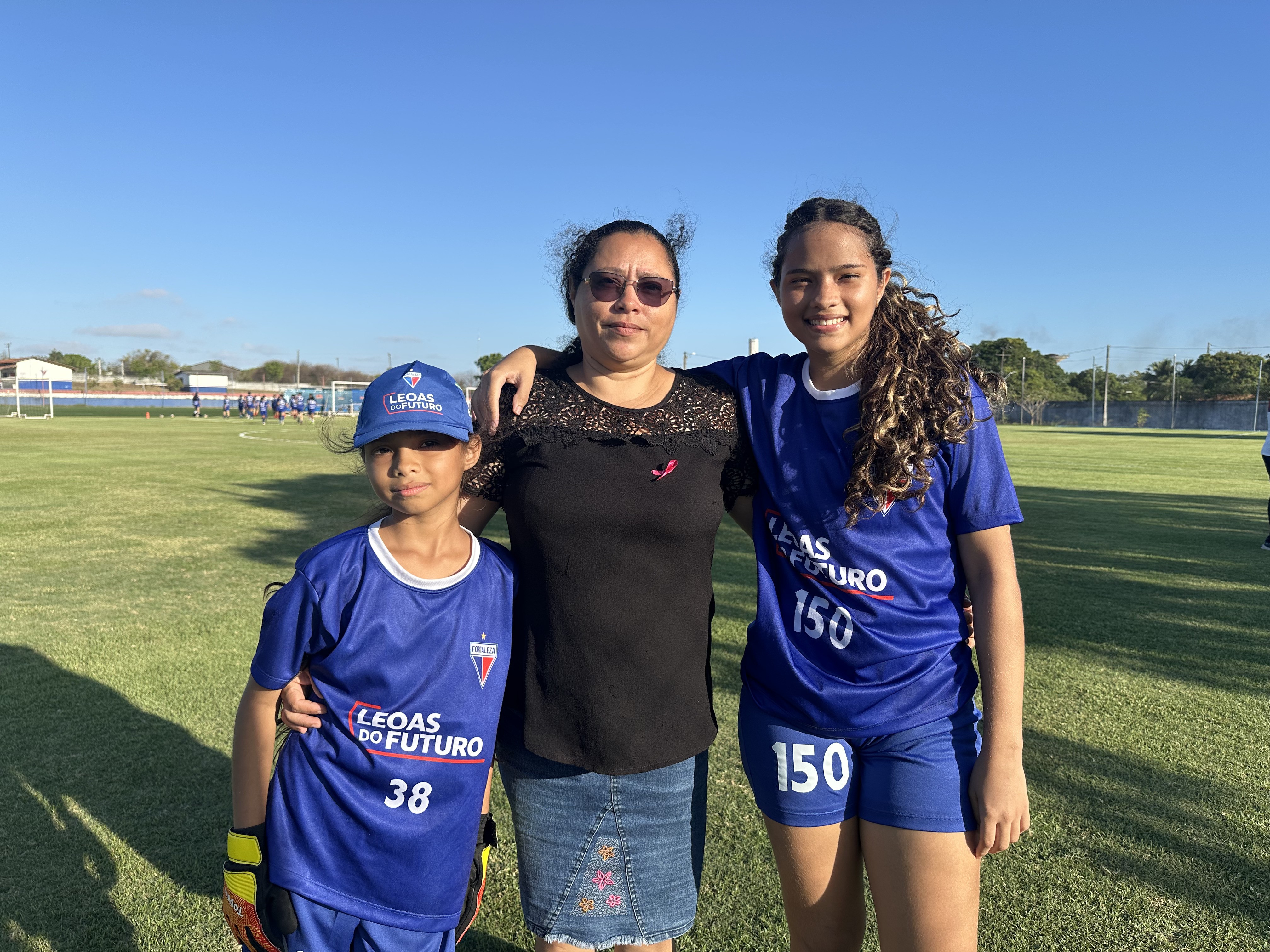 "O Jogo por Elas": escolinha do Fortaleza abre portas para futebol de meninas