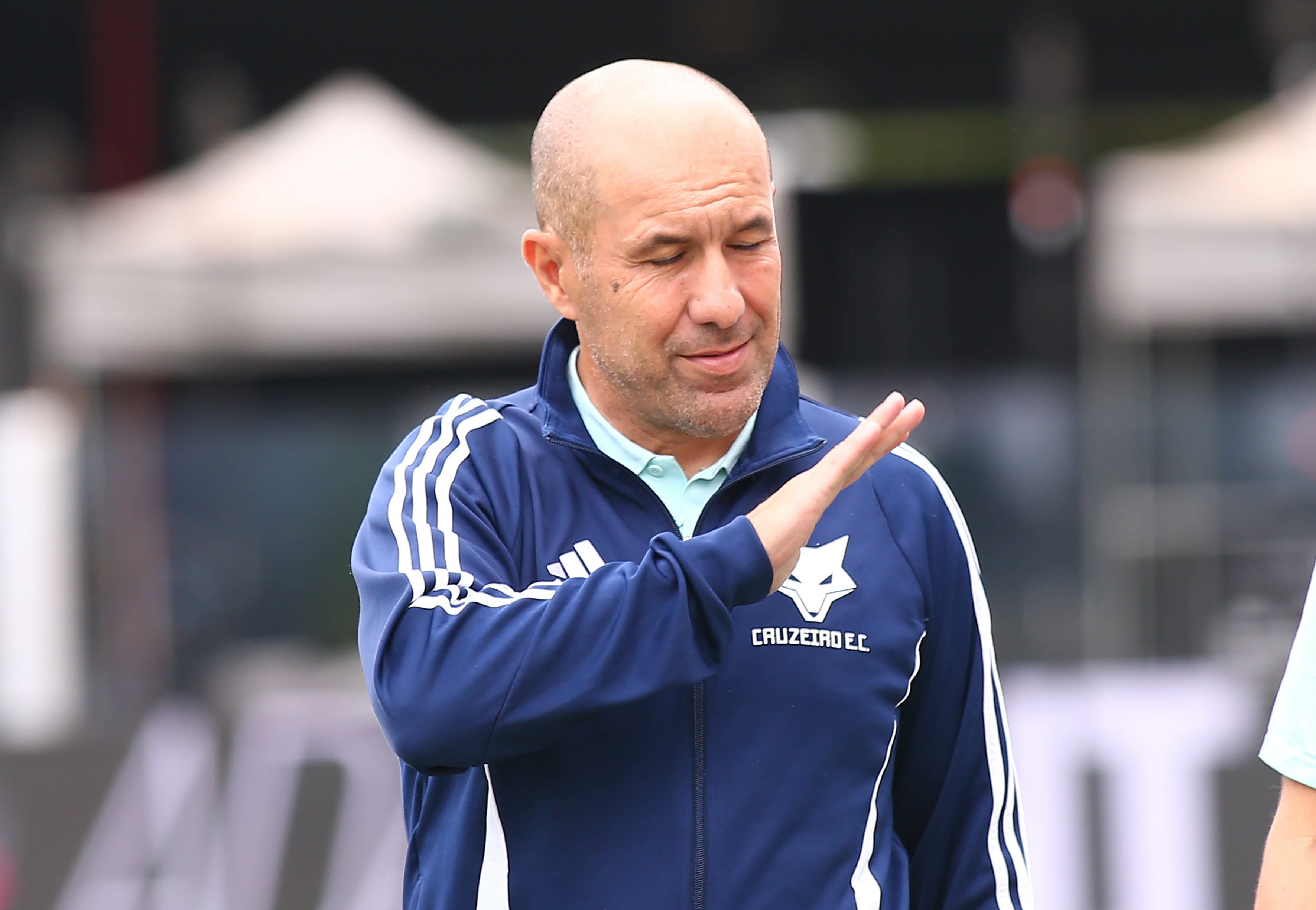 Jardim assina culpa por pênalti de Gabigol e define futuro segunda-feira.