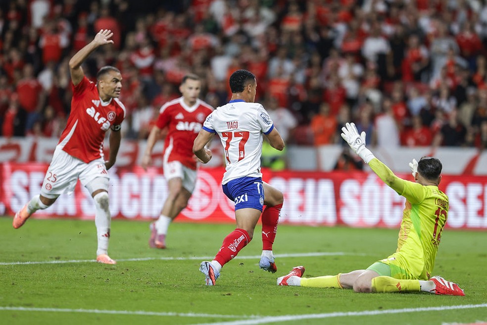 Tiago em Internacional x Bahia — Foto: Rafael Rodrigues/EC Bahia