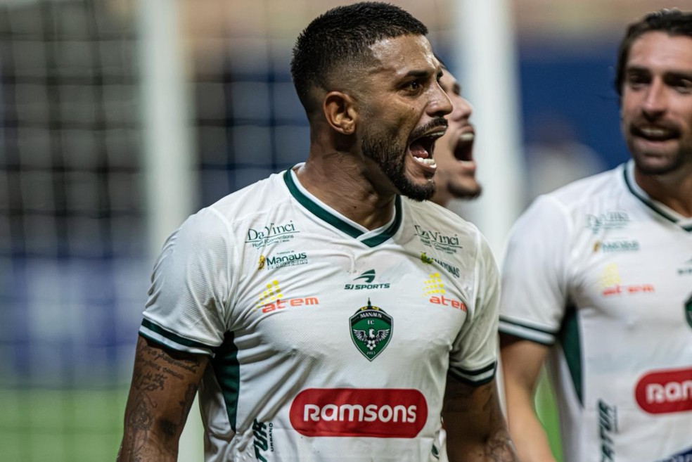 David Luis ex-Manaus é anunciado — Linense reforços