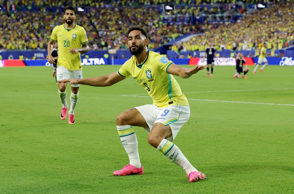 Matheus Cunha gol Brasil x Escócia Seleção — Foto: Amanda Perobelli/Reuters
