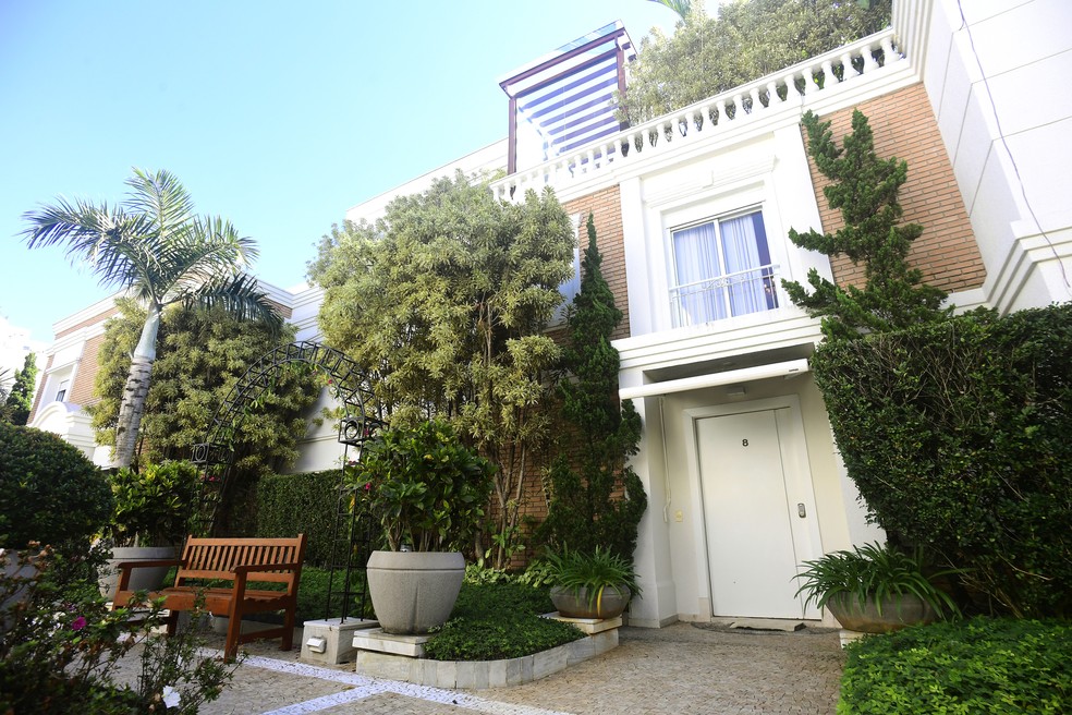 Mansão de Lucas Moura em São Paulo é avaliada em R$ 15 milhões — Foto: Marcos Ribolli