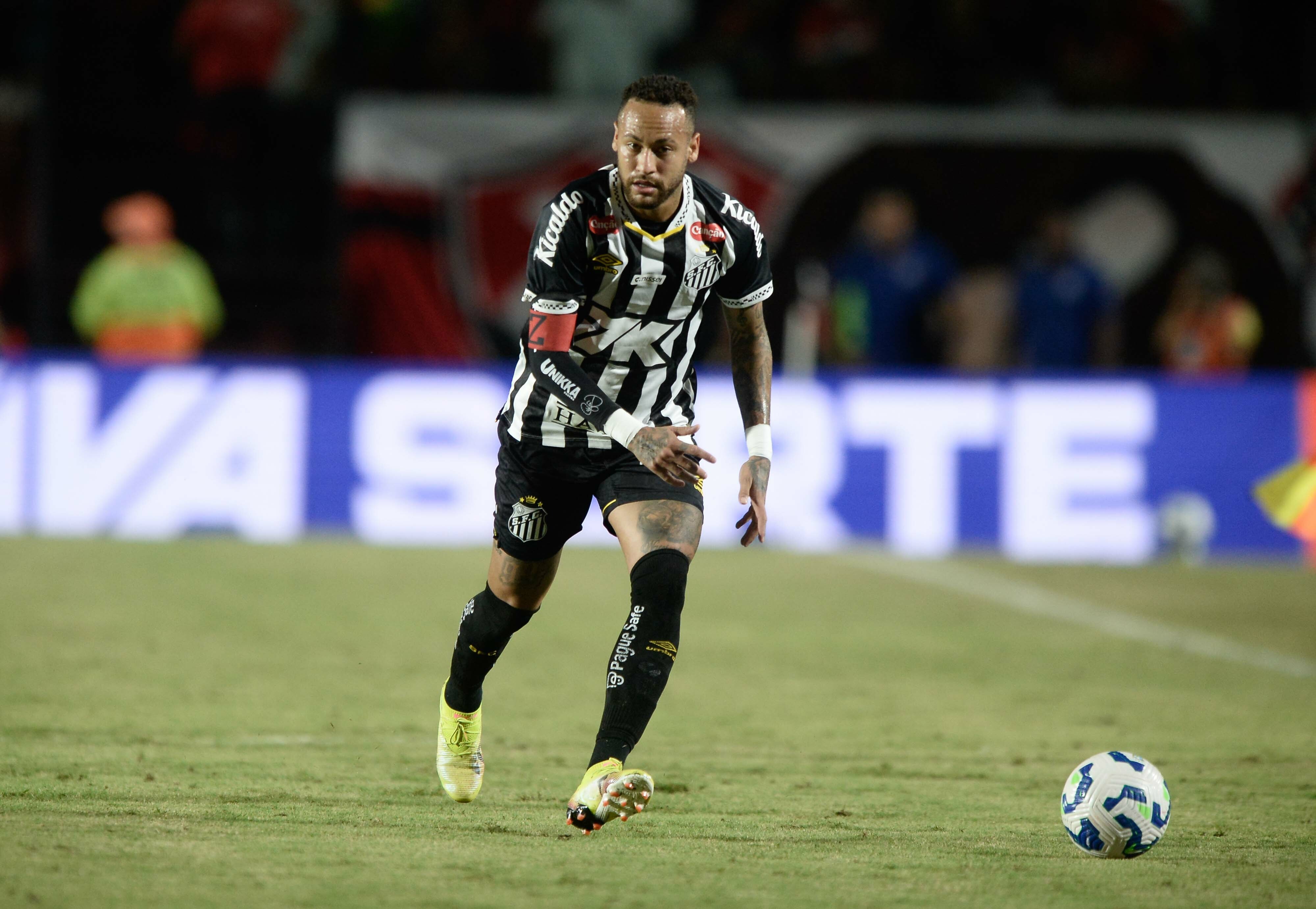 Santos anuncia renovação de contrato com Neymar: 