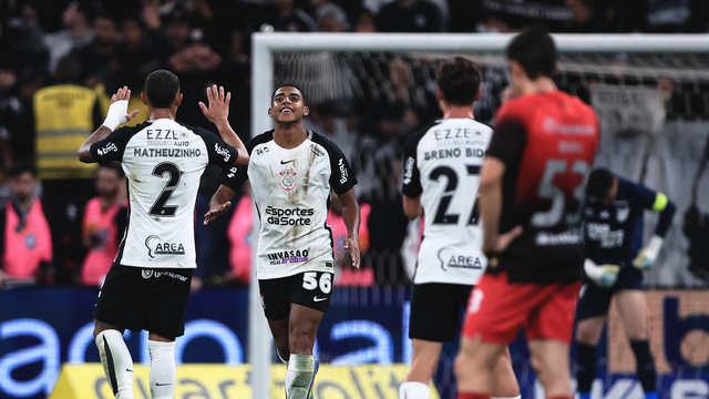 Gol de Gui Negão em Corinthians x Athletico