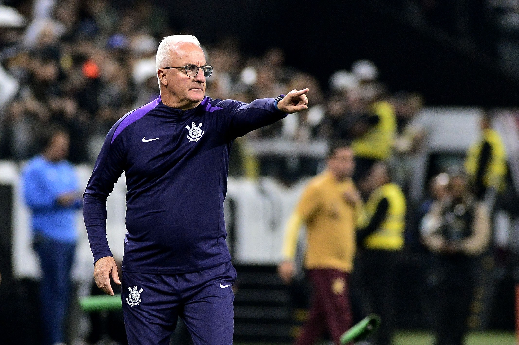 Dorival exalta evolução individual de jogadores no Corinthians: 