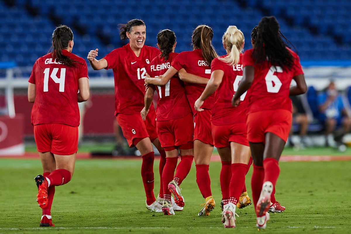 A vez das mulheres: liga nos EUA marca início da profissionalização do futebol  americano feminino, futebol americano