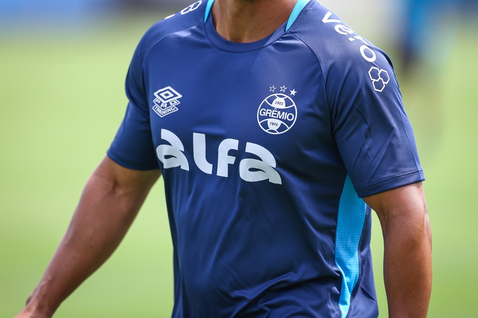 Uniforme de treino da comissão técnica do Grêmio