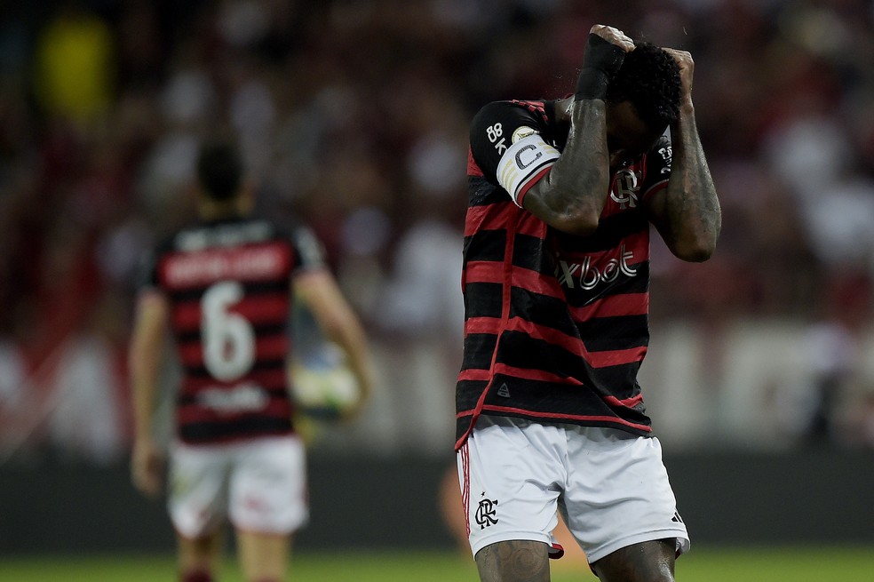 Gerson lamenta empate em Flamengo x Cuiabá