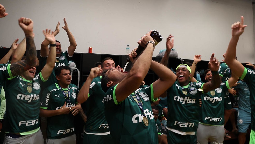 Abel Ferreira festeja o título brasileiro do Palmeiras — Foto: Cesar Greco