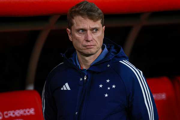 Seabra analisa desempenho do Cruzeiro na derrota para o Internacional: Abaixo do esperado