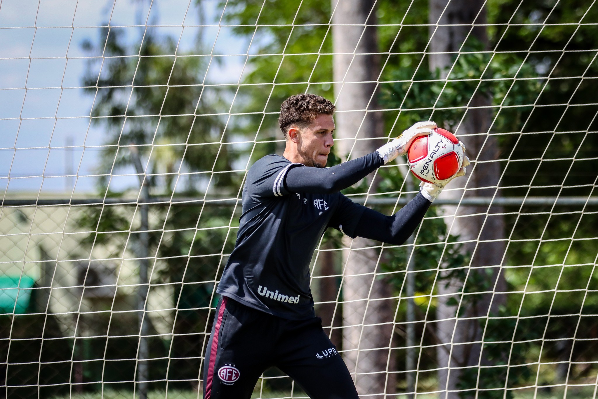Léo Wall se despede da Ferroviária após sete temporadas: “Levarei no coração”