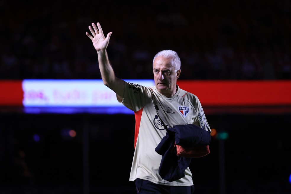 Dorival Júnior em São Paulo x Coritiba — Foto: Marcello Zambrana/AGIF