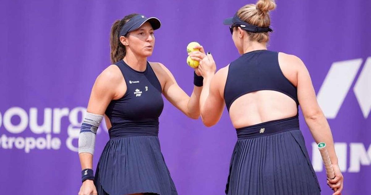 Luisa Stefani em ação nas quadras de saibro do WTA 500 de Estrasburgo