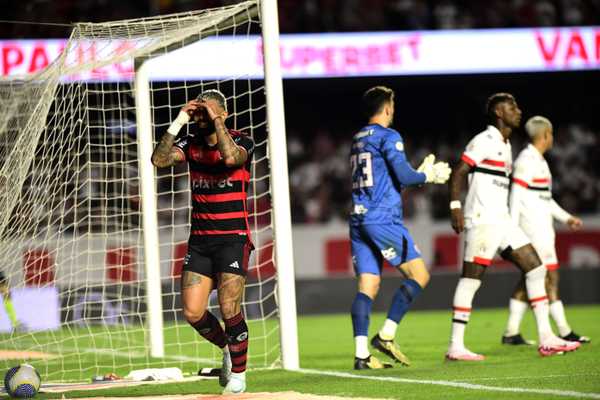 FIM DA SEQUÊNCIA! Flamengo não ficava sem marcar há 18 jogos