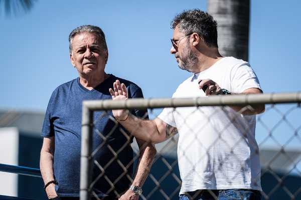 Falta de Pontas preocupa Cruzeiro que busca solução no mercado