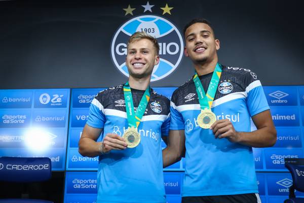Jovens do Grêmio celebram ouro no Pan, revelam profecia no título e projetam restante do Brasileiro