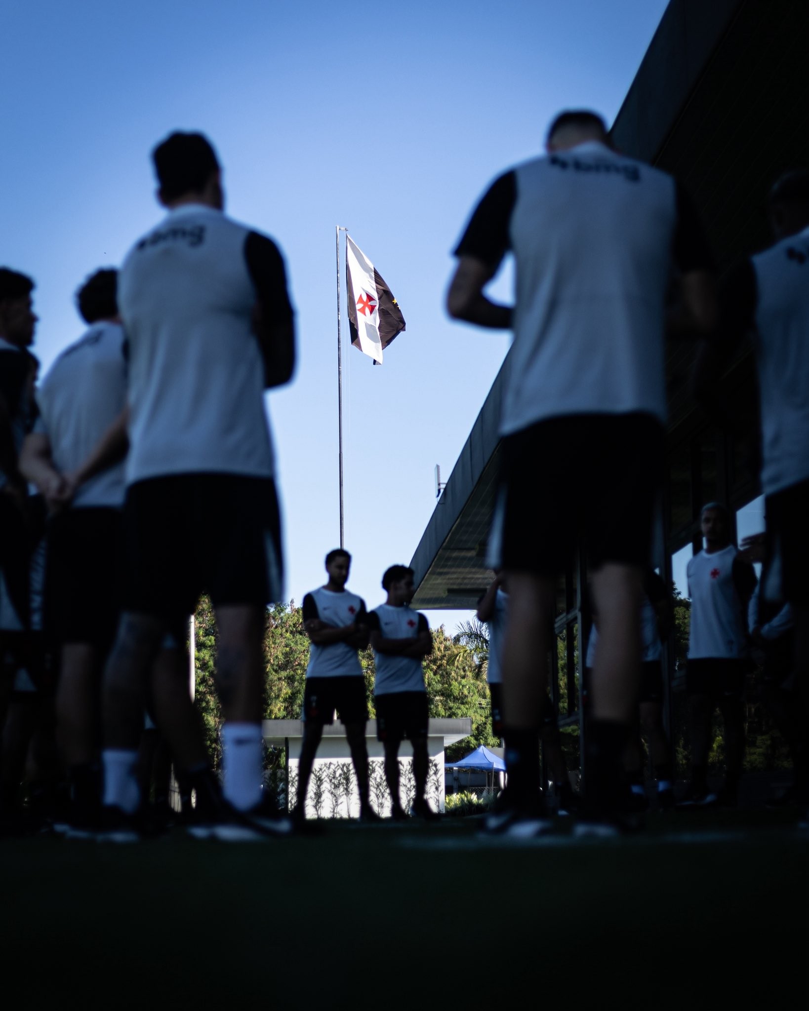 Ainda sem técnico, Vasco se reapresenta e inicia preparação para segundo semestre
