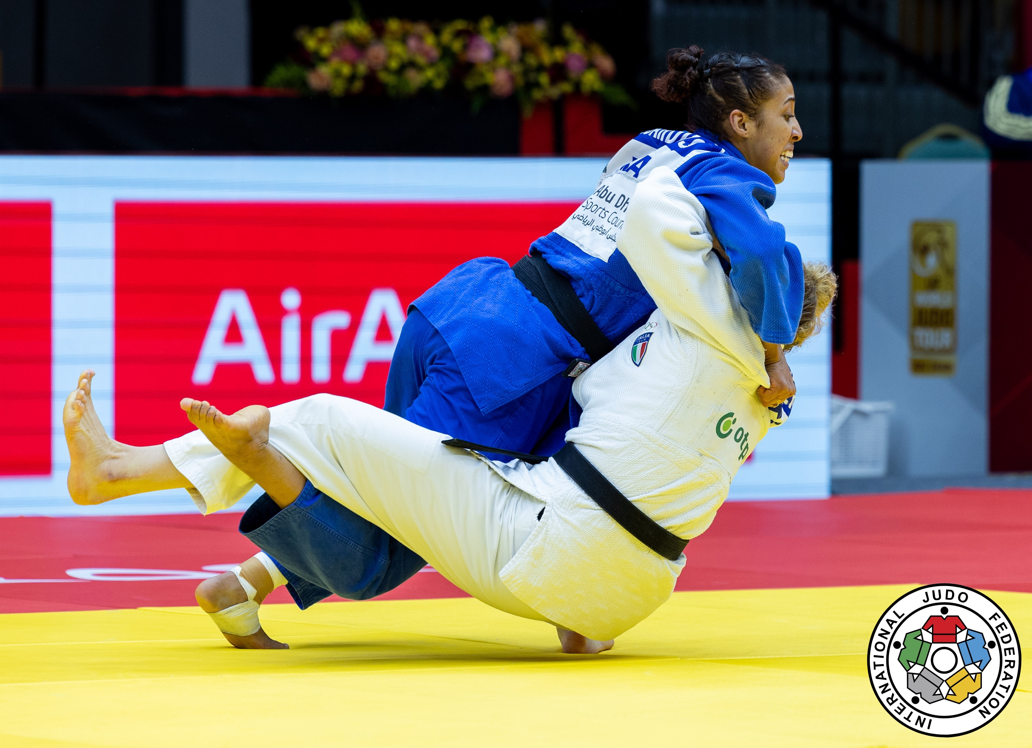 Kaillany Cardoso é prata, e Luana Carvalho leva bronze no Grand Slam de judô de Abu Dhabi