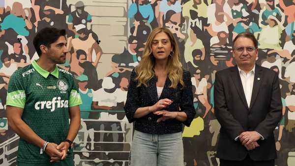 Palmeiras enfrenta pressão por contratações lentas em mês crucial para o clube