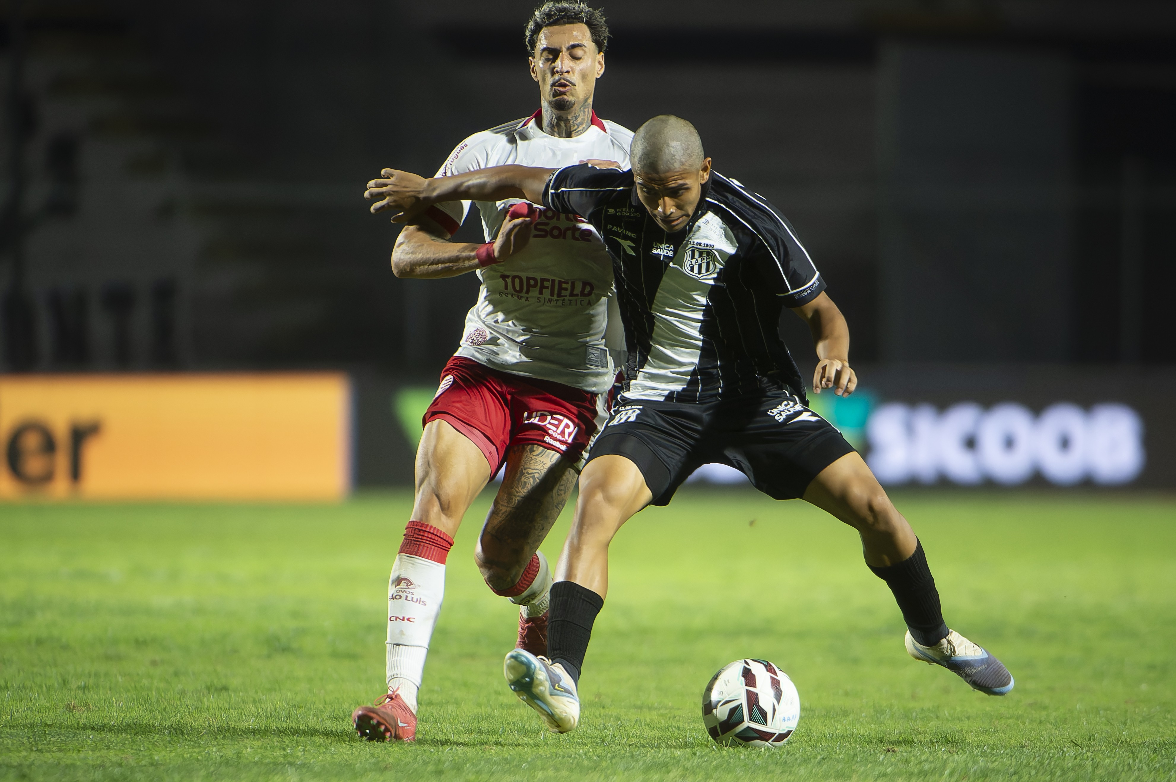 Desempenho desastroso na série B: Náutico empata e Pato Nuñez é expulso