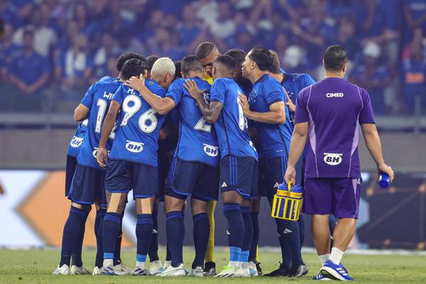Cruzeiro fecha rodada a um ponto do primeiro time fora do Z-4; use o simulador do ge