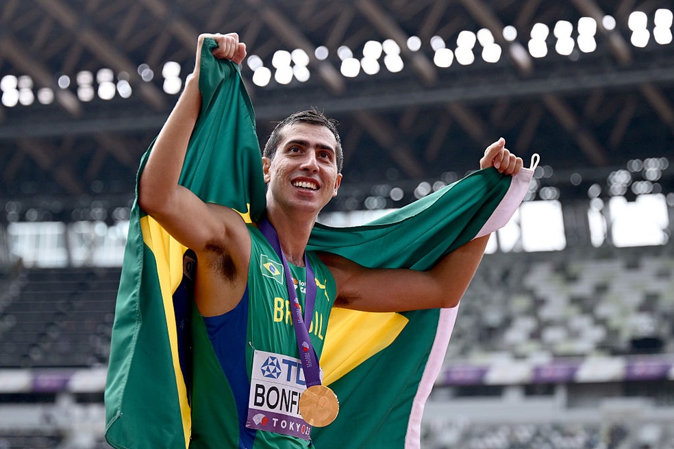 Caio Bonfim comemora vitória - Troféu Brasil