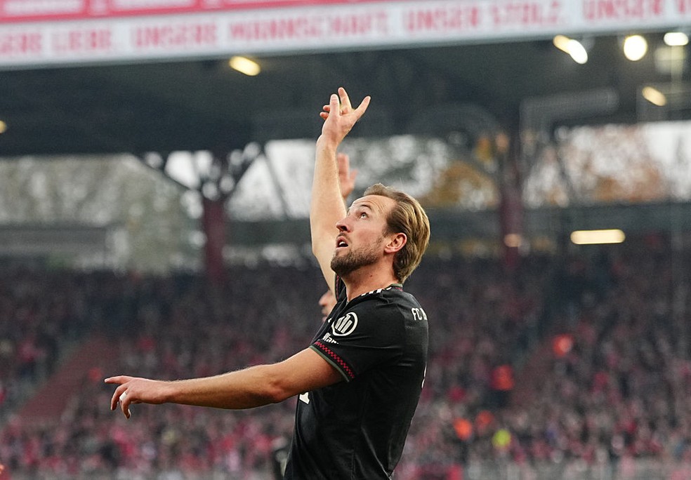 Harry Kane comemora gol contra o Union Berlin