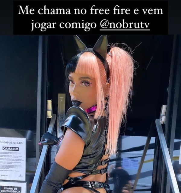 Anitta usa look parecido com skin de Free Fire e chama Nobru para jogar, free  fire