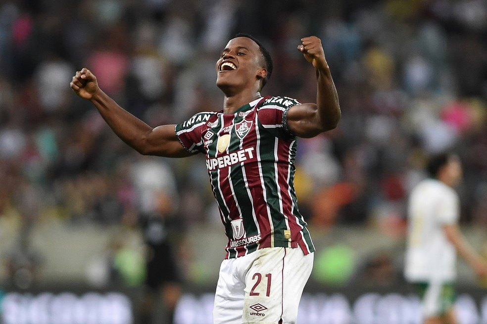 Arias comemora gol do Fluminense — Foto: Alexandre Durão