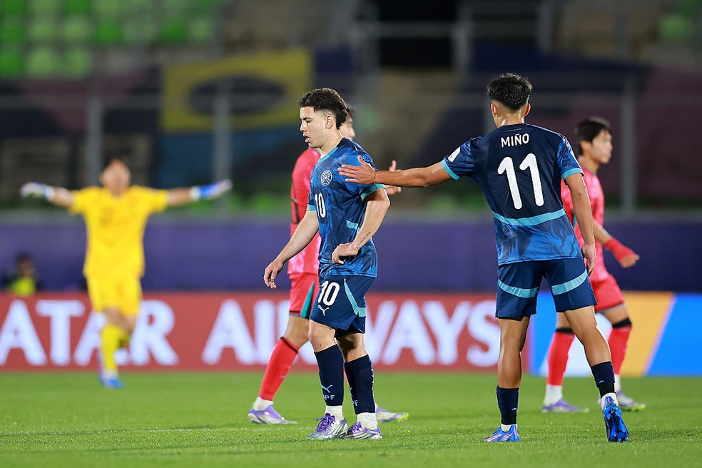 Enso González após ser expulso em Coreia do Sul x Paraguai, no Mundial sub-20 — Foto: Hector Vivas - FIFA/FIFA via Getty Images